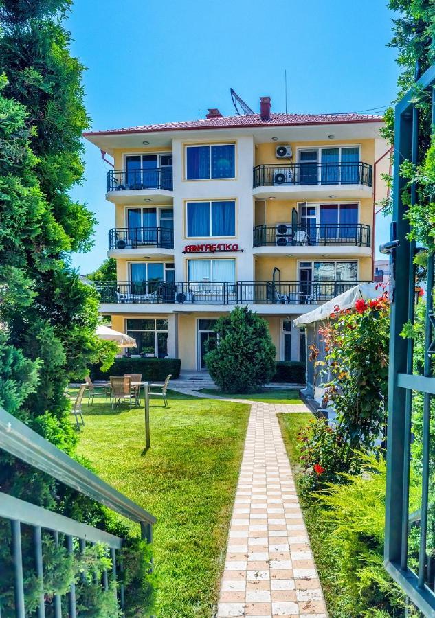 Hotel Fantastiko Ravda Exterior photo