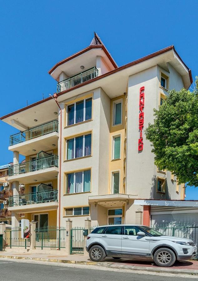 Hotel Fantastiko Ravda Exterior photo